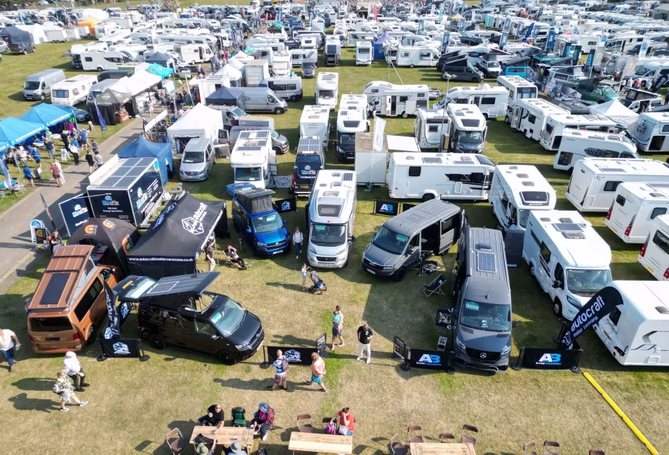 2025 Lincoln Gallery